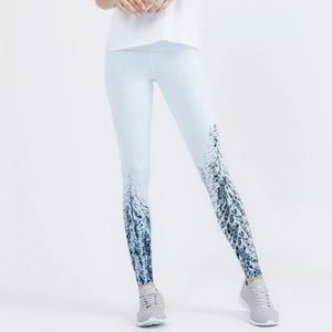 *Rare Alo Yoga High Waist Winter Landscape Legging